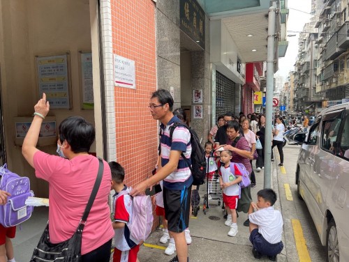 濠幼開學日秩序井然